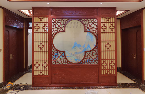 黄江镇会所室内装修中式仿古实木屏风隔断展示